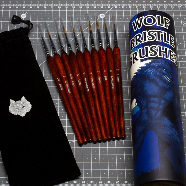 Paint Brush: Wolf Bristle Brushes